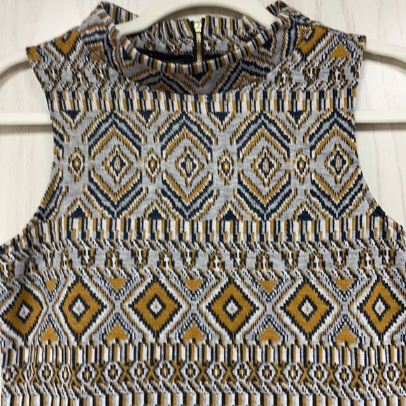 Romeo and Juliet Mock Neck Multi Long Top Size Small - Picture 3 of 5